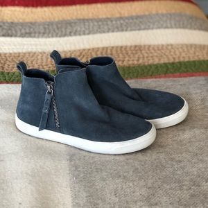 Dolce Vita Xia blue sneaker booties.